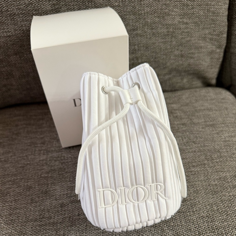 Dior Beauty Pleated Drawstring White Pouch Cosmetic Bag New Authentic - Picture 1 of 17